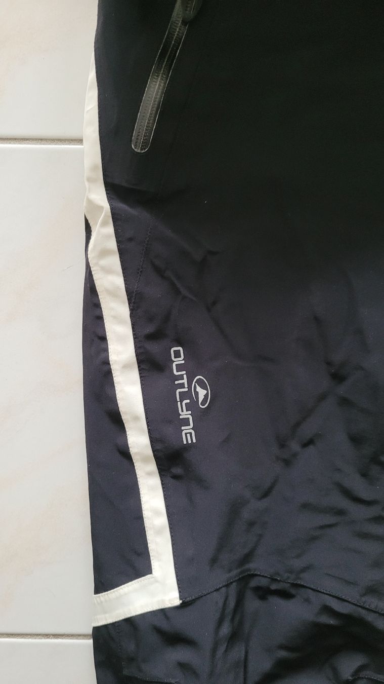 Completi & Tailleur: Outlyne Damen Skianzug – Usato da Linthal venduto da Mhexli 4