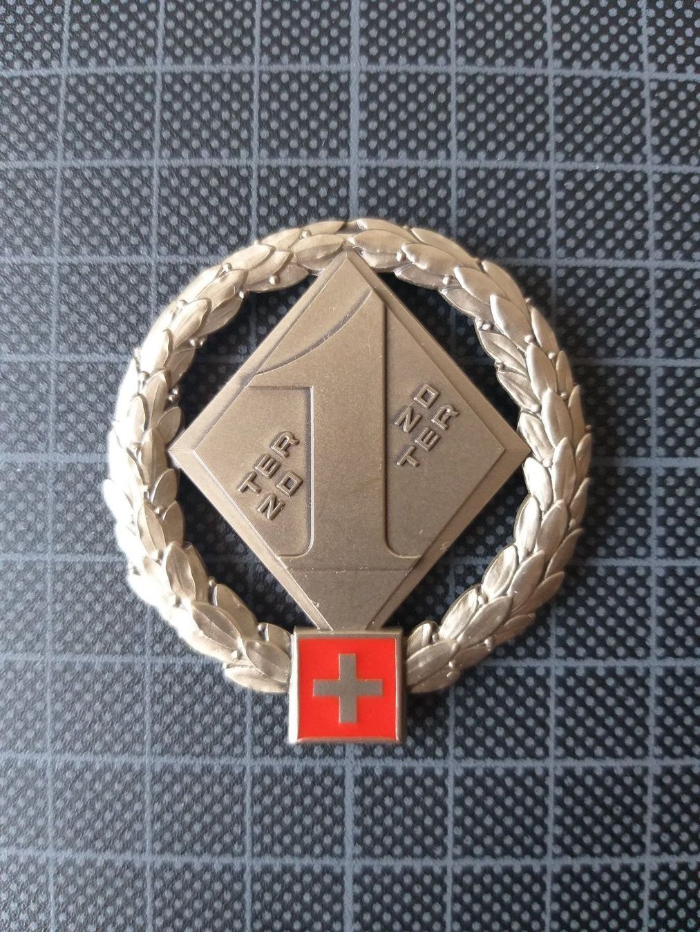 Placchette & Badge: Béretemblem Territorialzone 1 Variante 2 – Nuovo (secondo la descrizione) da Bauma venduto da SwissMilitaria