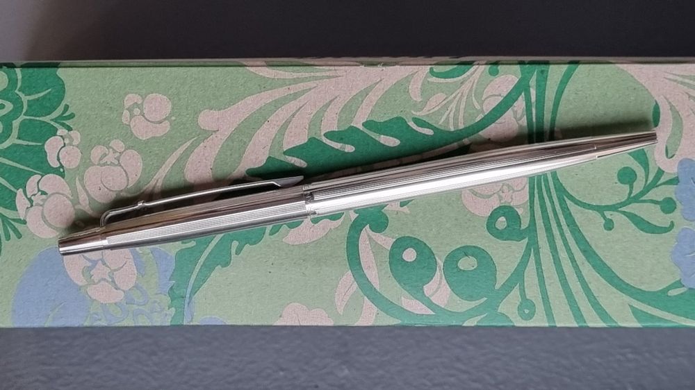 Caran D'Ache Penna & Evidenziatori: 2 Stylos Caran d'Ache vintage (1980) argentés – Usato da Genève venduto da pao_8srw 2
