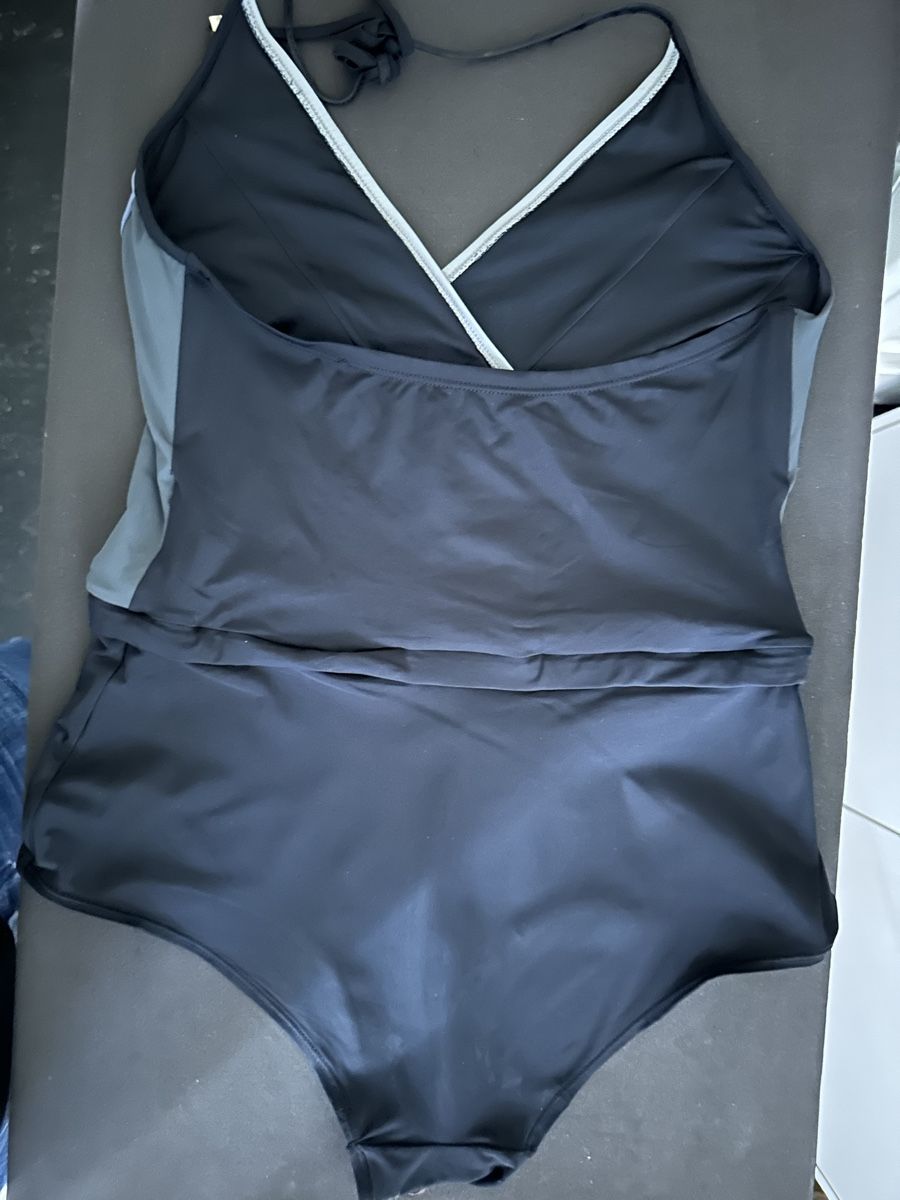 Costumi da bagno & Bikini: Schöner Badeanzug  M - Sommer! – Usato da Himmelried venduto da cookie50000 1