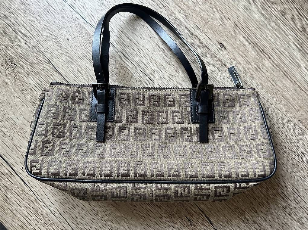 Borse da donna: Fendi vintage bag  – Usato da Lugano venduto da jes_72vl