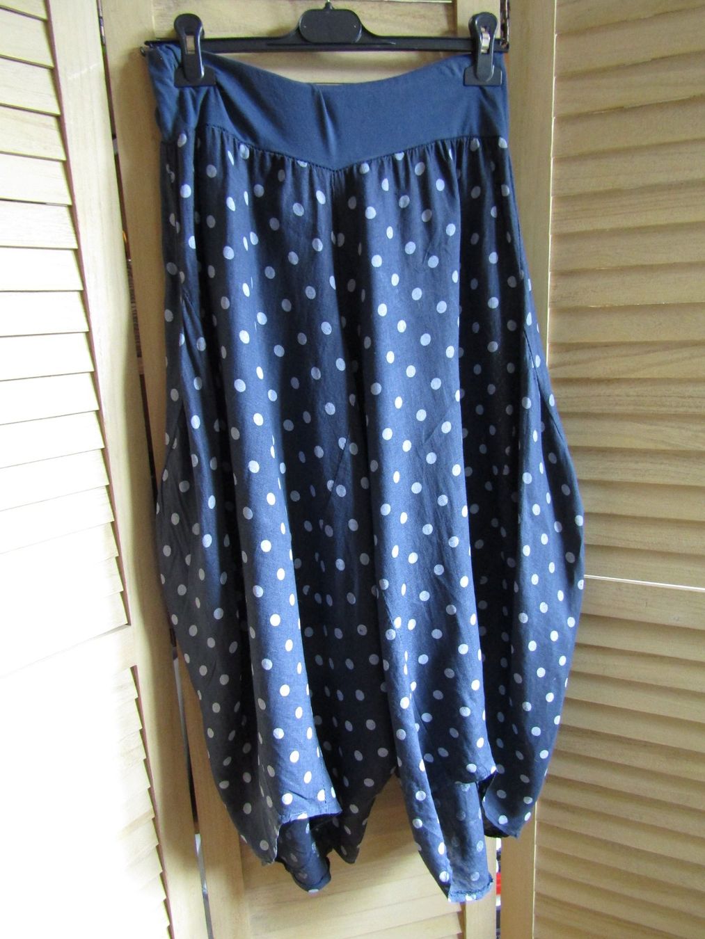 Pantalons: Gr. 46/50, Leinen-Haremshose in Dunkel-/Hellblau – D'occasion à Schüpfheim par Tbernd