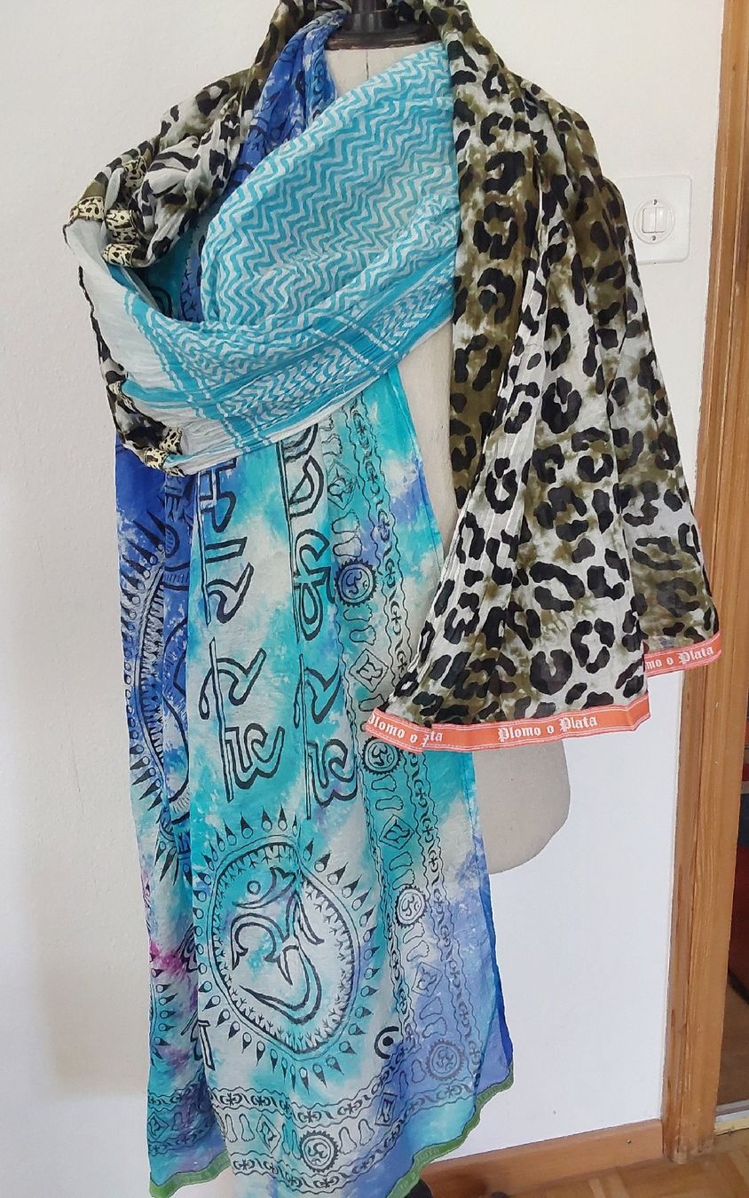 Foulard & Sciarpe: Schal Plomo o Plata mit Seide – Usato da Köniz venduto da scopello12