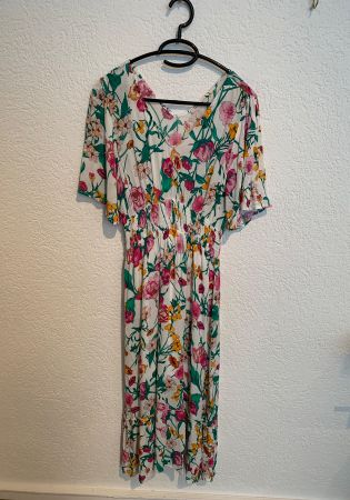 Orsay Kleid Blumen Sommer Gr. 36 / S / M