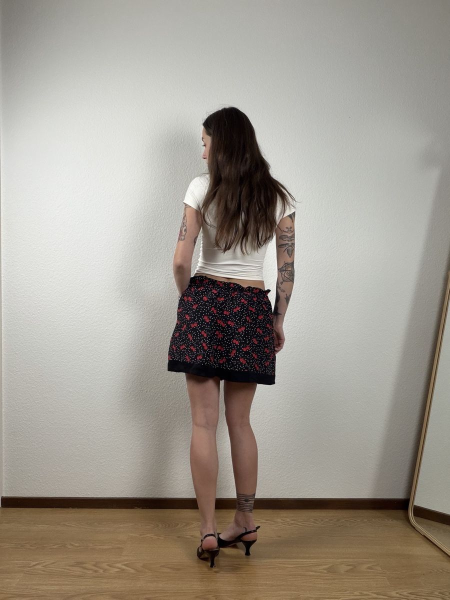 Gonne: Atmosphere Cherry Print Skirt  – Usato da Knonau venduto da Grapesvintage 5
