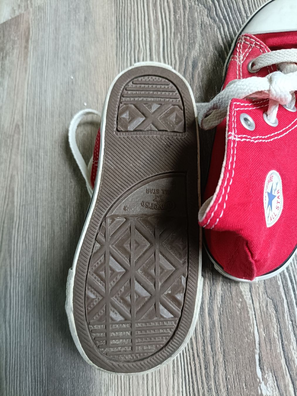 Converse Chaussures garçon: Schuhe Converse Gr. 25/26 – D'occasion à Tenniken par Pasci1990 2