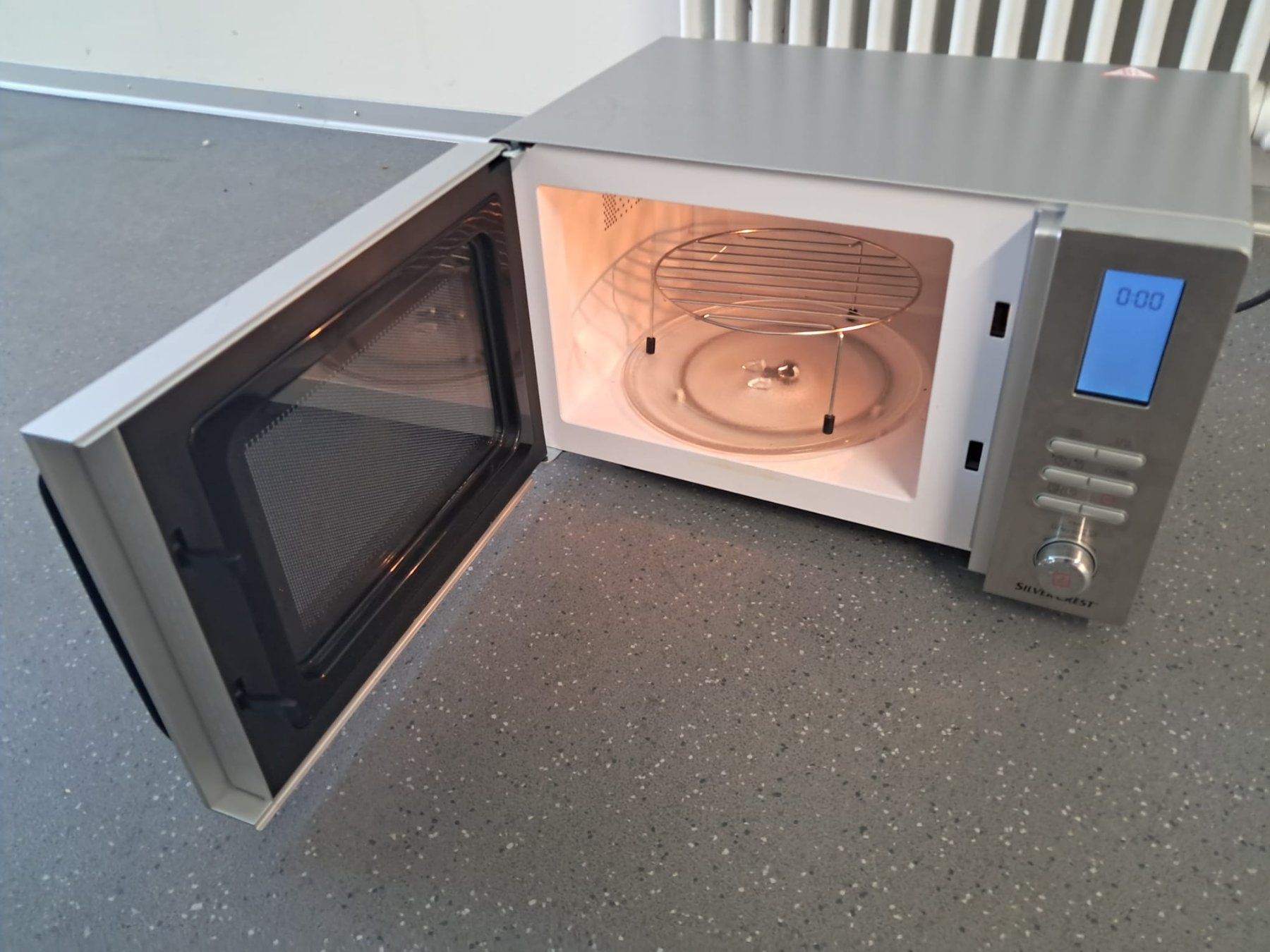 Elettrodomestici da cucina: Mikrowelle, Mikrowellen Herd, 1000 Watt – Usato da Zürich venduto da Lia107 3