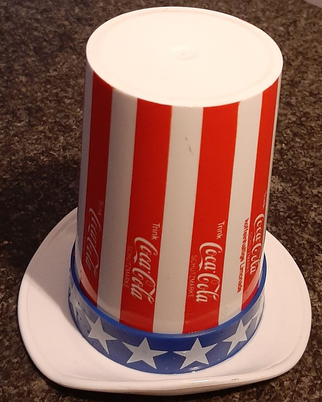 Coca-Cola Bicchieri: Verre Coca-Cola chapeau – Usato da Montet (Glâne) venduto da Koada2 4