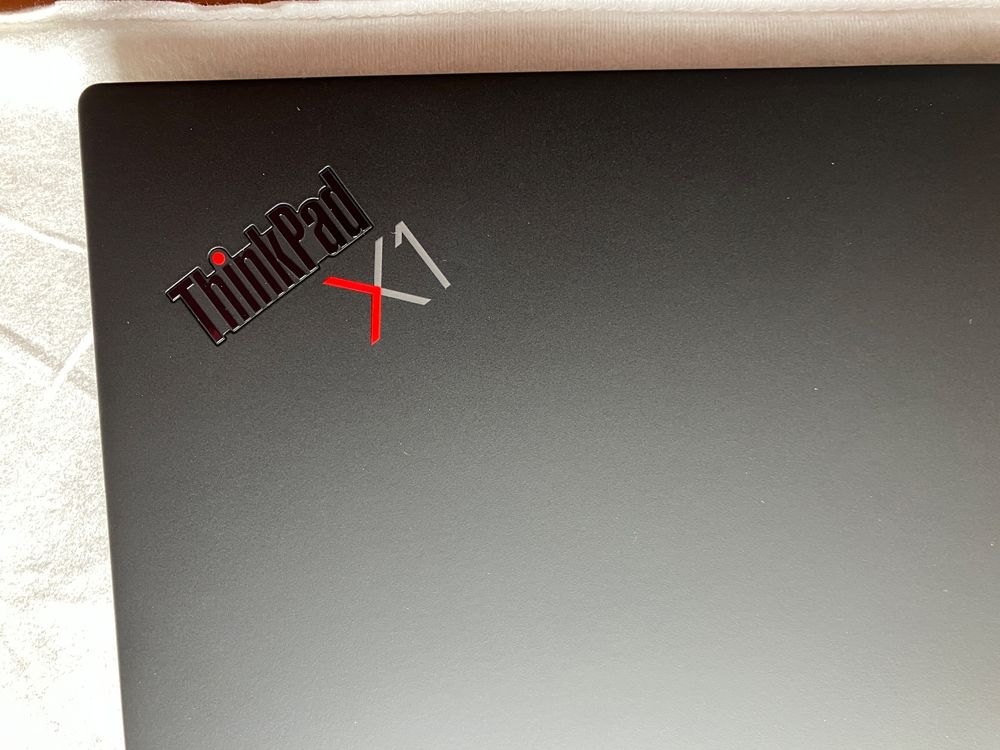 Lenovo ThinkPad X1 Carbon Laptop PC NEW - NOUVEAU - NEU 2