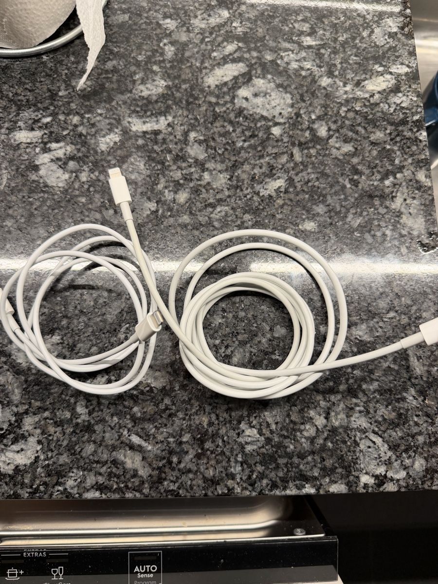 Apple Kabel: Apple USB C auf Lightning Kabel – Gebraucht aus Ostermundigen von Boss127 1