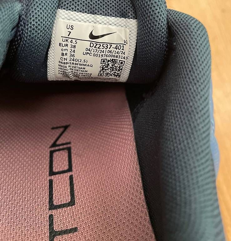 Damenschuhe: Nike Metcon 9 - Sneakers Damen, Gr. 38 – Gebraucht aus Unterengstringen von mrs_bambee 2