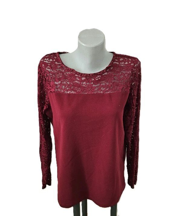 T-Shirts: Shirt mit Spitze ca. Gr. 40 (XL) – Gebraucht aus Füllinsdorf von Sunnebliemli7