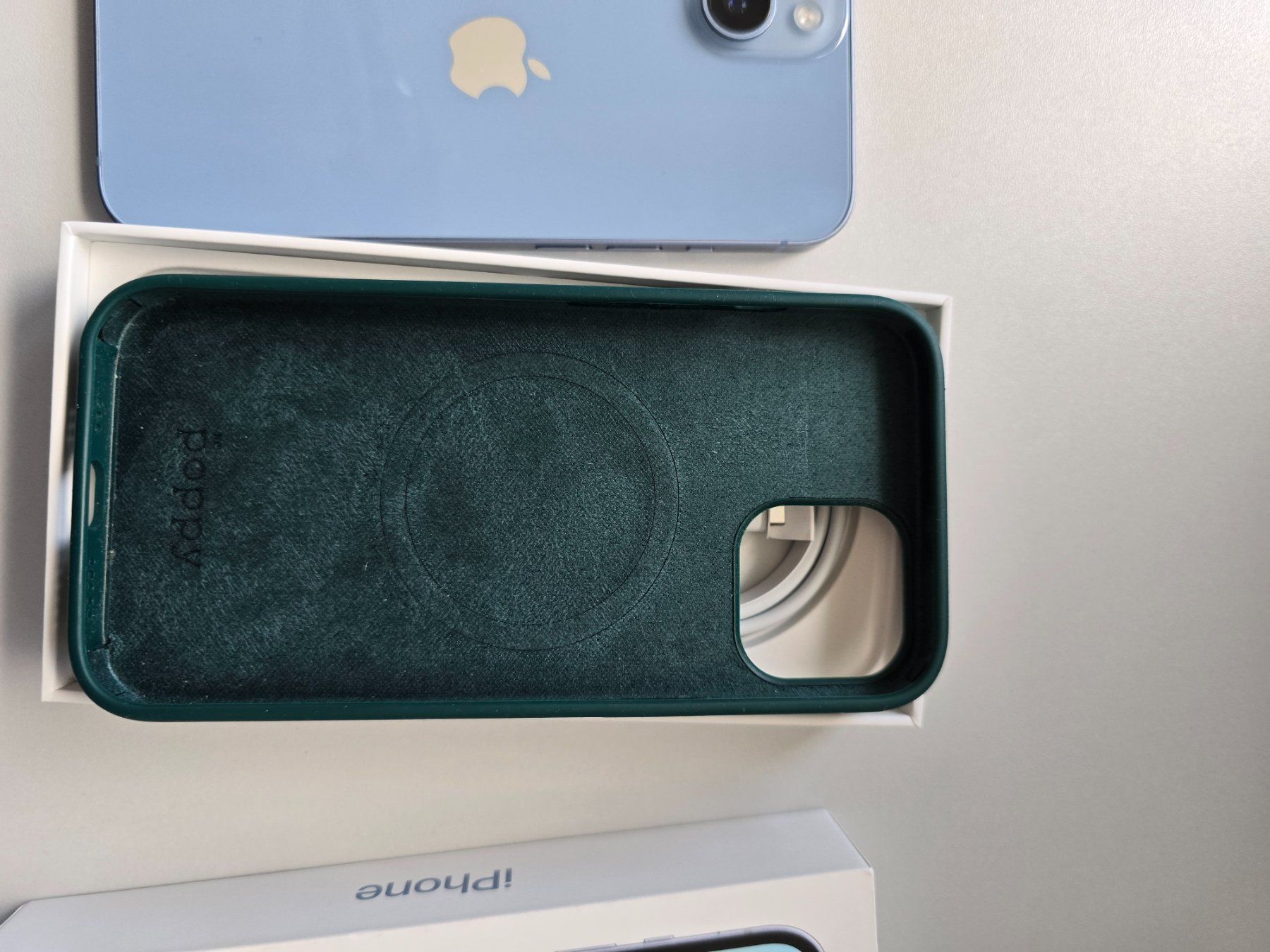 Apple Portables: iPhone 14 – D'occasion à Oberurnen par exc2 4