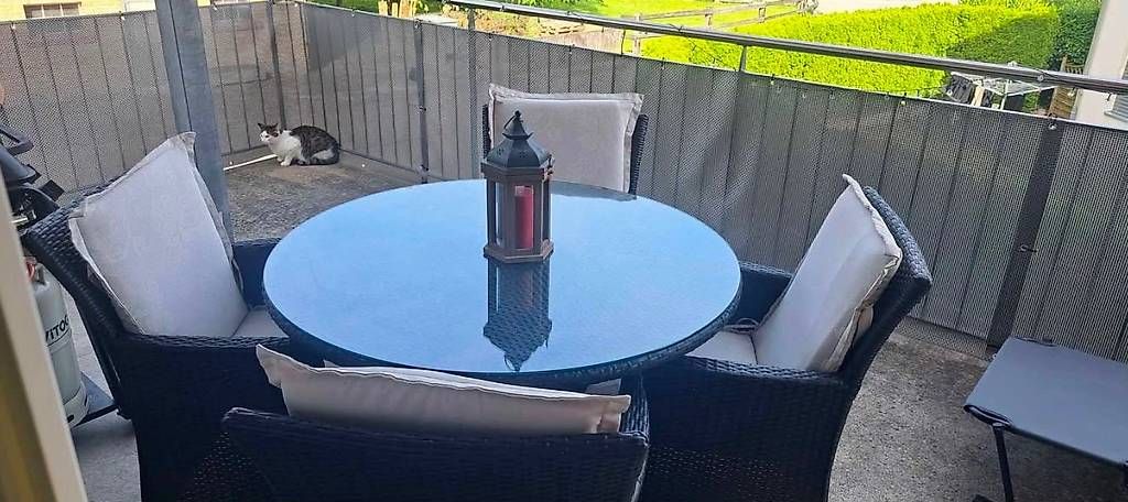 Set de table et chaises: Gartenset - runder Tisch mit 4 Stühlen – D'occasion à Jonschwil par m.mazzotti 2