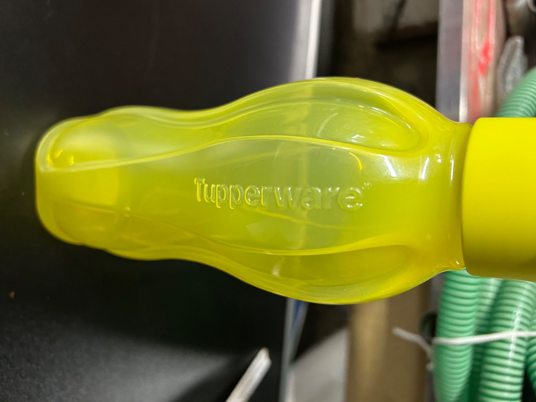 Tupperware Trinkflaschen & Thermosflaschen: Tupperware Flasche 1 Liter – Gebraucht aus Obergösgen von Andre118 2