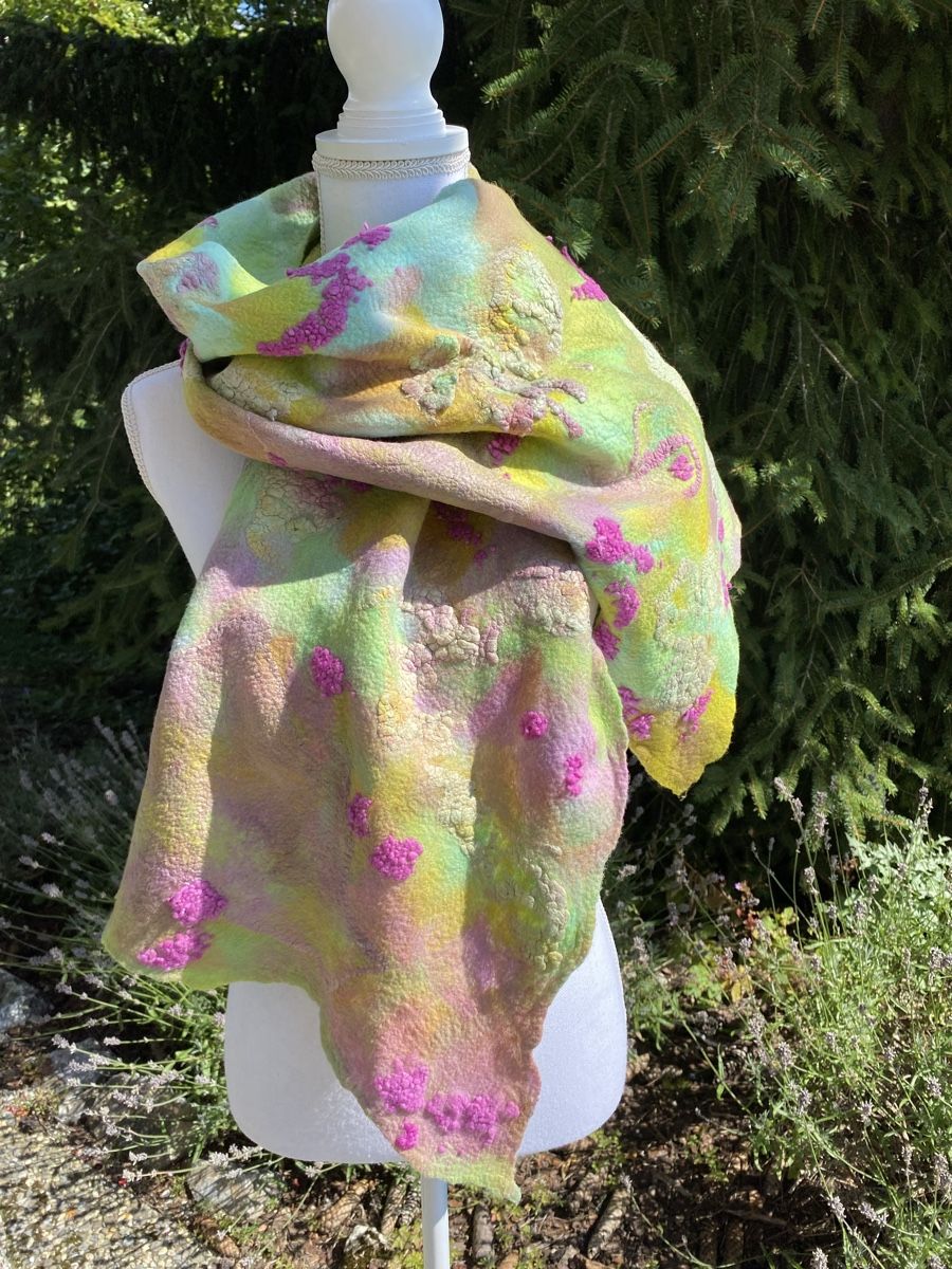 Foulards, Tücher & Schals: Écharpe feutré à la main - pièce unique – Neu und originalverpackt aus Randogne von BonnieG 3