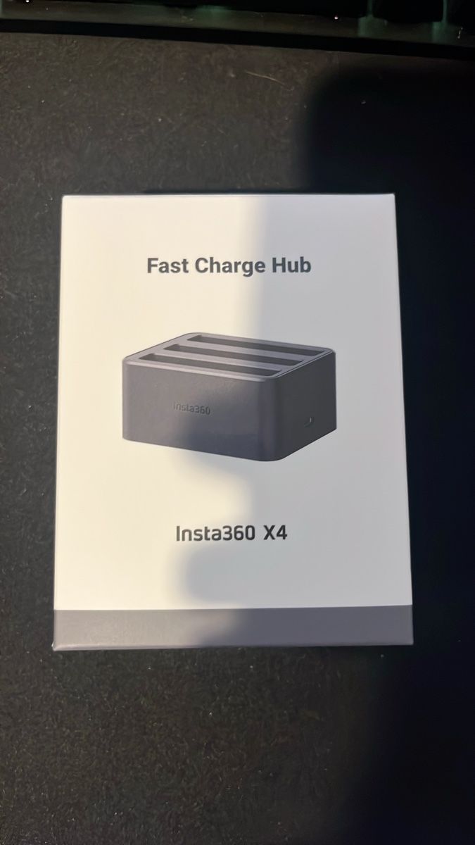 Insta360 Altri Accessori: Insta360 X4 Fast Charge Hub – Nuovo (secondo la descrizione) da Frauenfeld venduto da Oli.2003