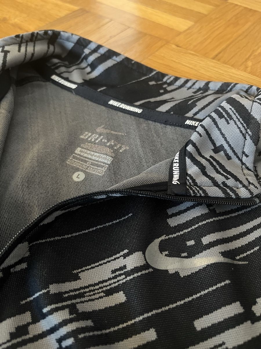 Nike Maglioni & Felpe: Nike Dri-Fit Running Sport Pullover – Usato da Zürich venduto da ize_rn9v 1