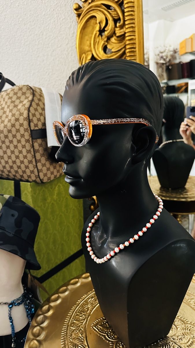 Burberry Occhiali & Lenti: Burberry Sonnenbrille – Nuovo e nell'imballaggio originale da Lachen SZ venduto da HelvetiaLuxury 1