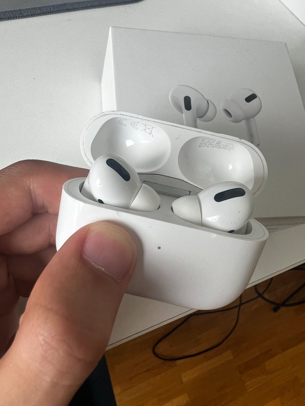 Apple Headsets: AirPods Pro 1st generation – Gebraucht aus Denges von  1