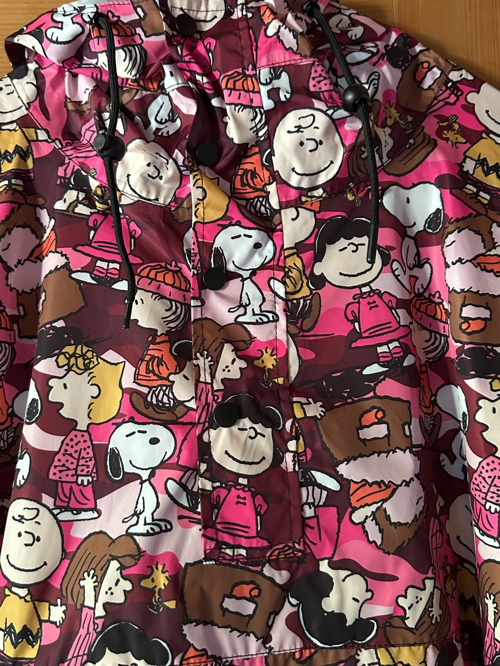Codello Altro in Moda donna: CODELLO X Peanuts Camouflage Berry Regencape NEU! – Nuovo (secondo la descrizione) da Rizenbach venduto da triple1980 1