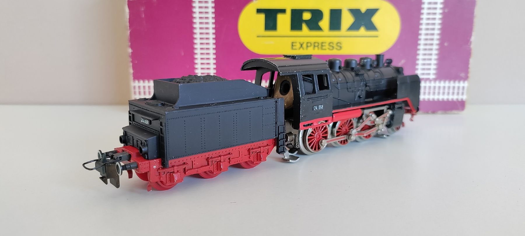 Trix Modelleisenbahnen: Trix-Express H0-Dampflokomotive"BR24·058"|Art.2202|in OVP – Gebraucht aus Boswil von MAF_952 1