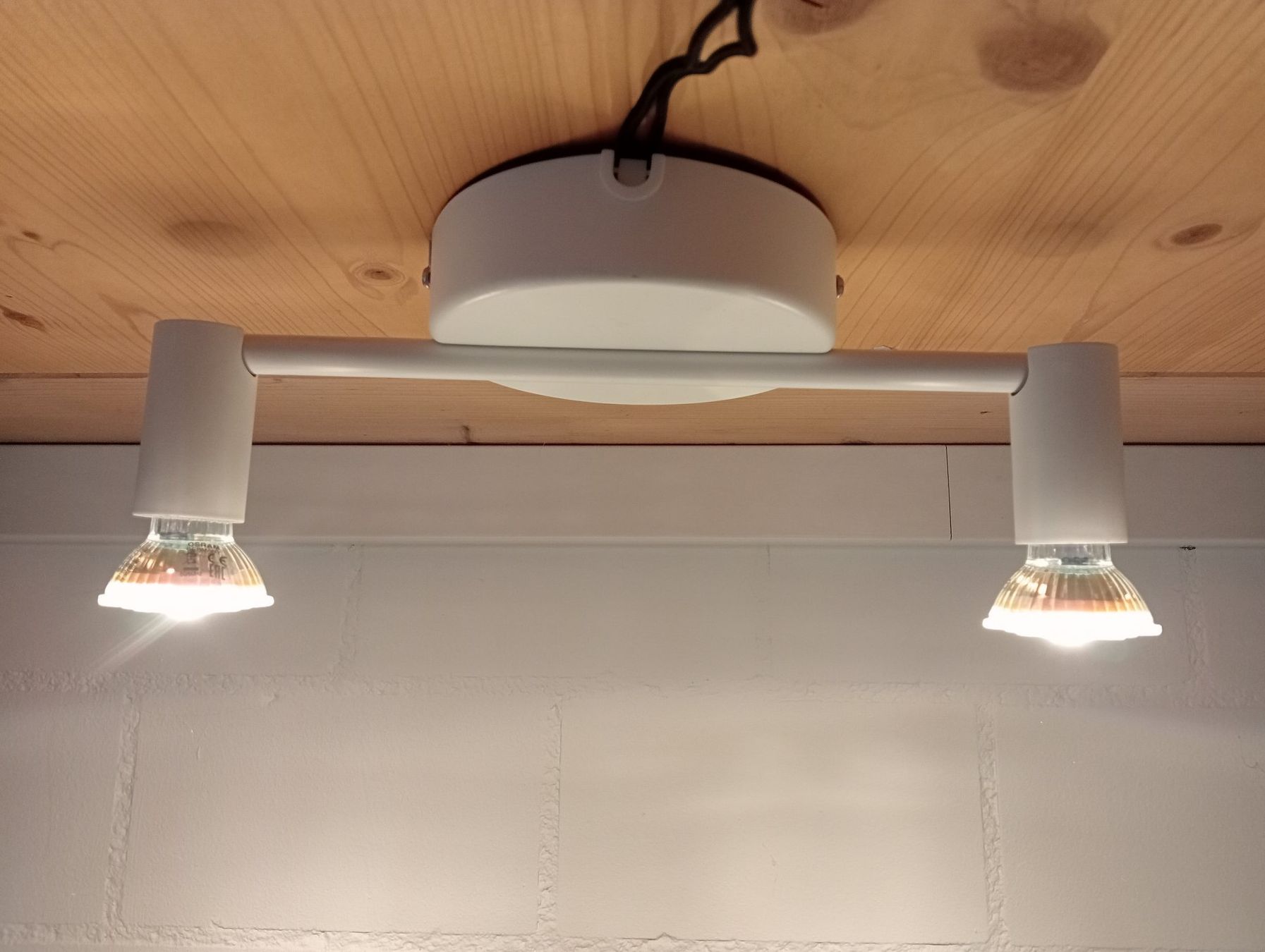 Lampadari & plafoniere: Deckenspot 2er, weiss, wie Neu! – Usato da St.Niklausen LU venduto da Wirdbereitsverwendet 2