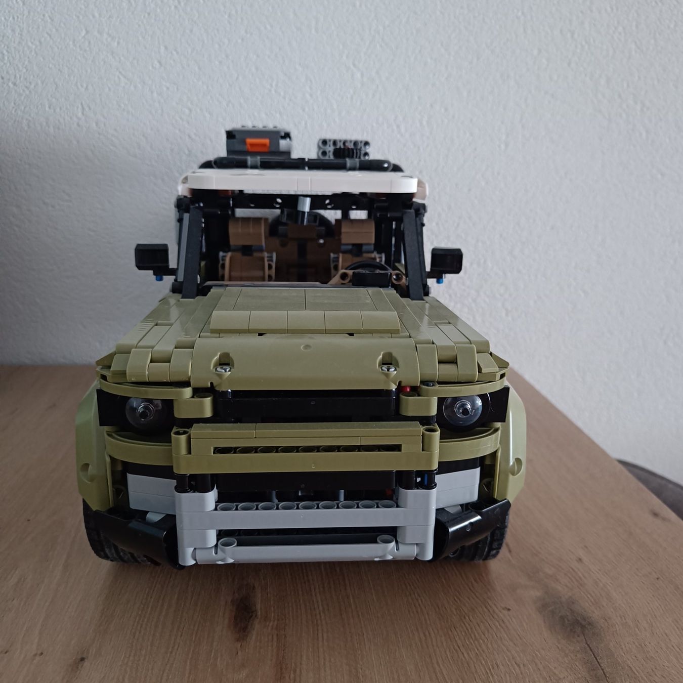 Lego Kit di costruzioni: Lego Technic Land Rover Defender 42110 – Usato da Niederwangen BE venduto da jofr19 2