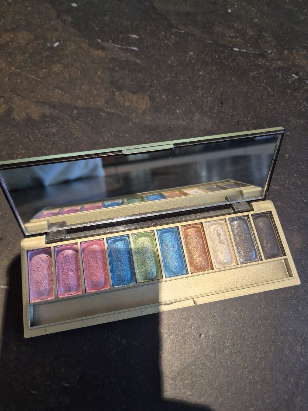 Mac Cosmetics Make-up: MAC 20 Color Eye Shadow / Lidschatten Palette – Usato da Kollbrunn venduto da guernsey11 1