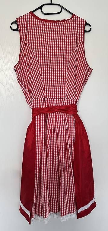 Robes: Dirndl Gr. 40/42 – D'occasion à Sarnen par Sejosa15 2