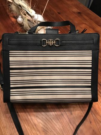 Handtasche