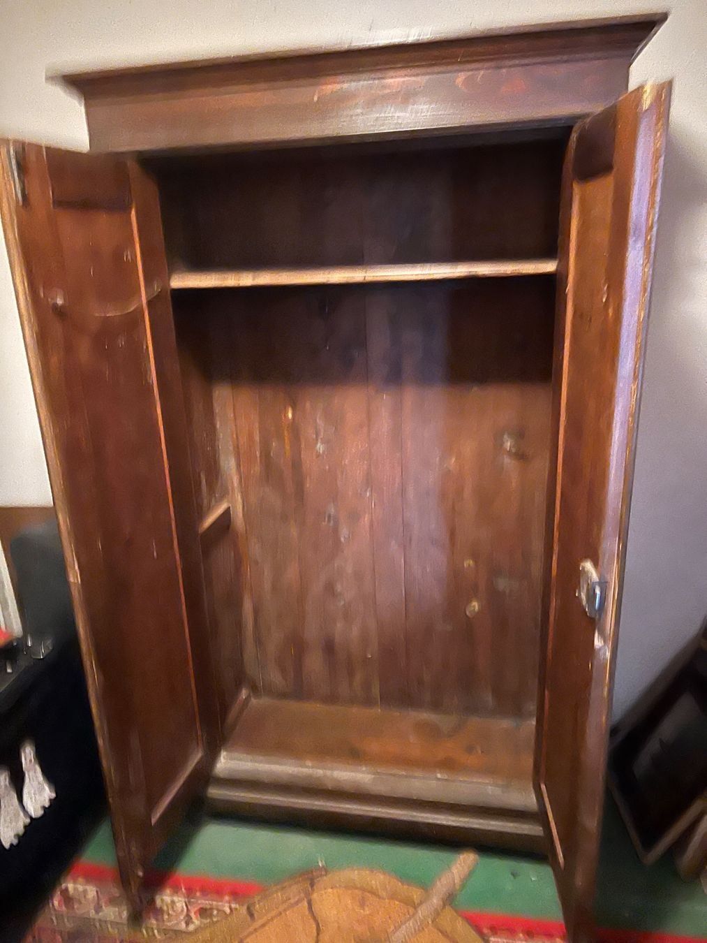 Armadi: Antiker Holzschrank – Usato da Mellingen venduto da pbe_vc86 2