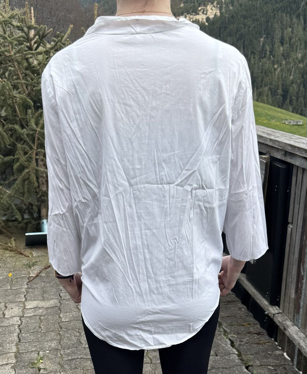 Camicette: Weisse Bluse, V-Ausschnitt, Gr. 40 elegant – Usato da Landquart venduto da Happyhippo42 1