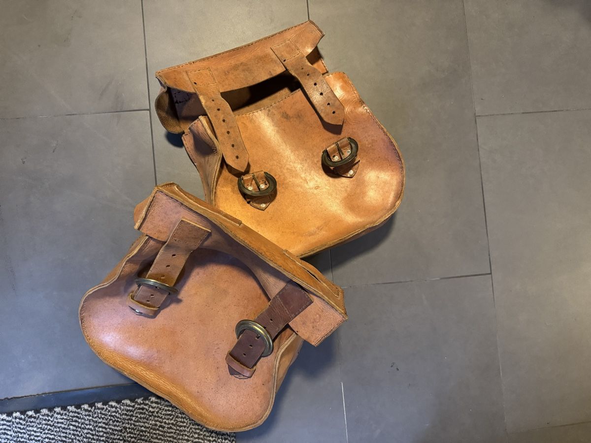 Harley-Davidson Borse: Echt-Leder Satteltaschen Harley Davidson – Usato da Aathal-Seegräben venduto da Romeo8607 2