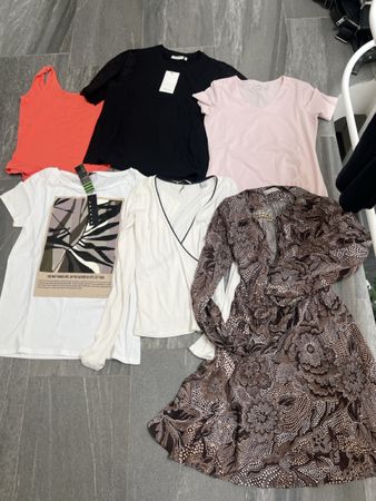 Damen Kleiderpaket 6 stk Marken Kleider Grösse S