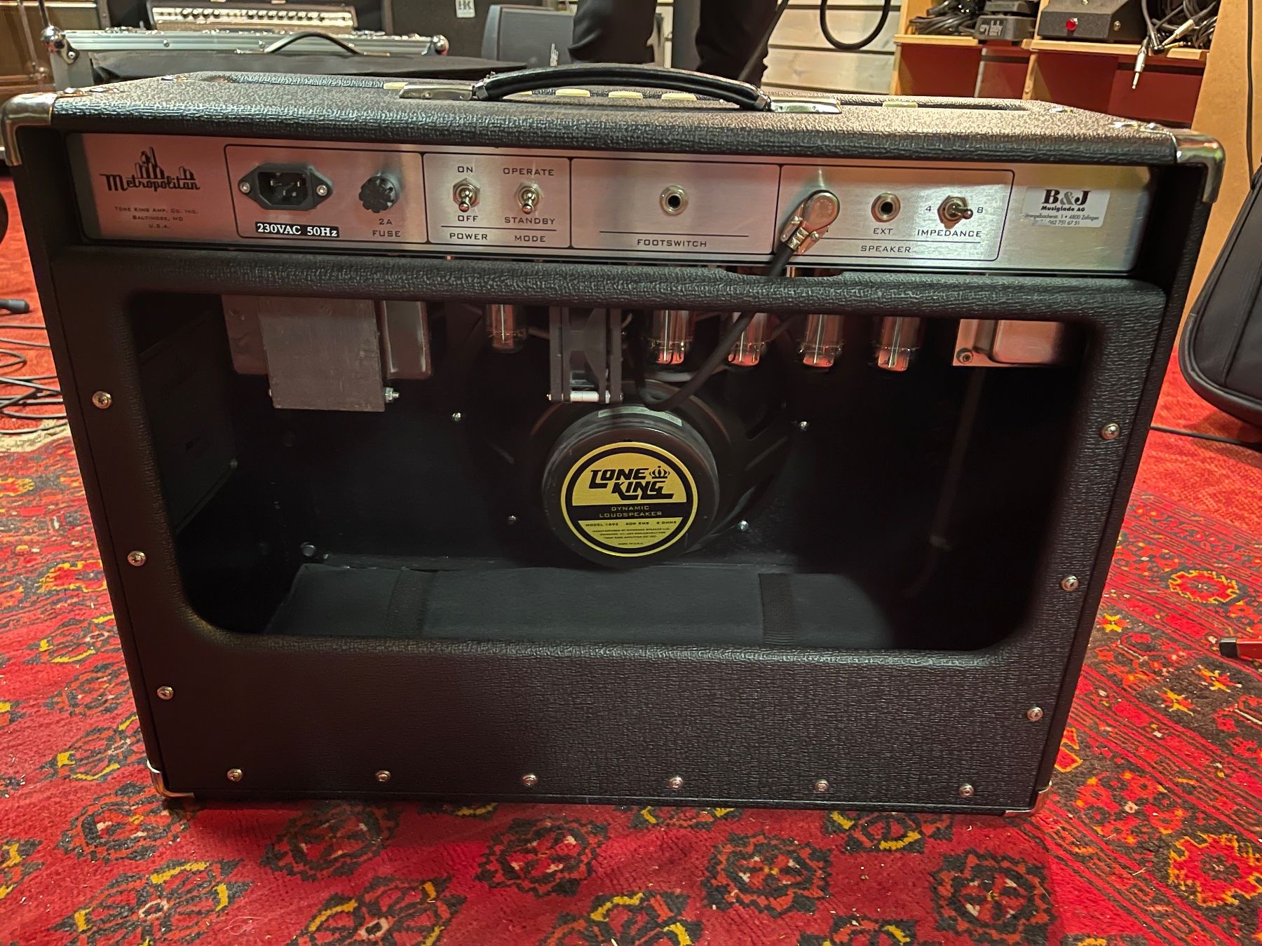 Strumenti musicali: Tone king Metropolitan – Usato da Niedergesteln venduto da die_7dpv 3