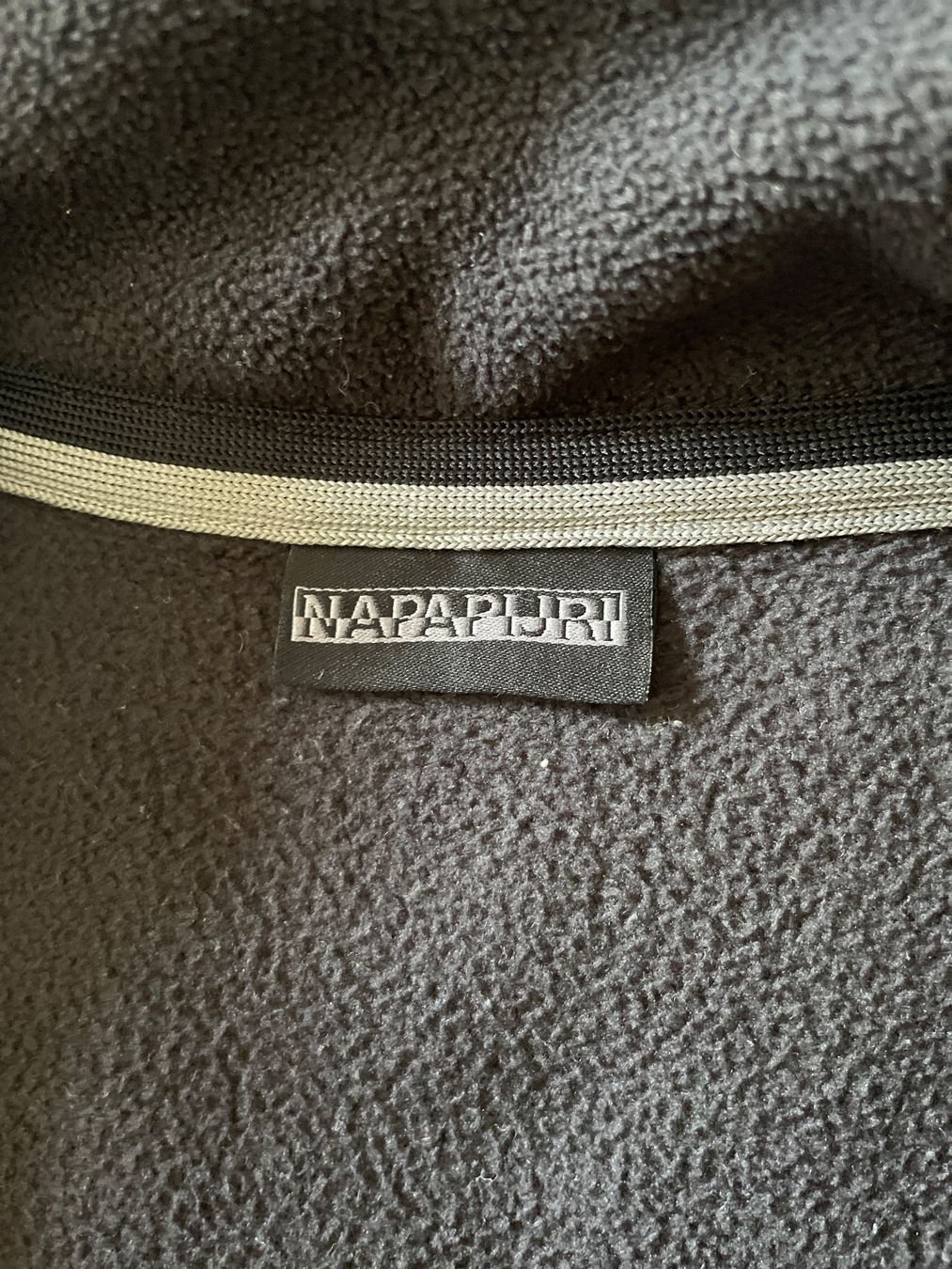 Napapijri Maglioni & Felpe: Napapijri Fleece Pullover mit Reissverschluss, Grösse S – Usato da Birsfelden venduto da Nic21 6
