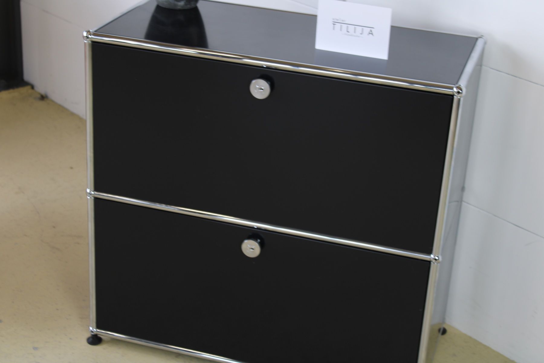 USM Cassettiere: USM Sideboard in Schwarz, Umbau möglich – Usato da Meinisberg venduto da atelier_TILIJA 6