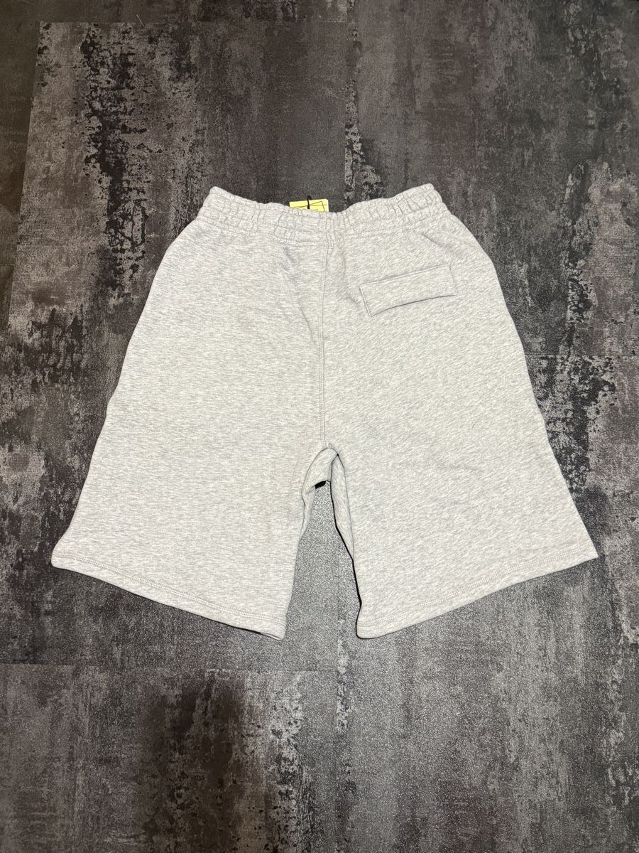 Pantaloni: Graue baumwolle sommer shorts Corteiz – Usato da Erschwil venduto da don_jf2z 1
