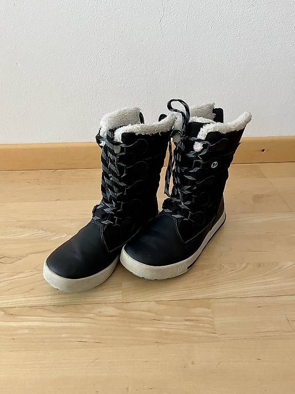 Scarpe per ragazzi: Winterstiefel Merrell Kinder dunkelblau Gr. 32 – Usato da Samedan venduto da sroo