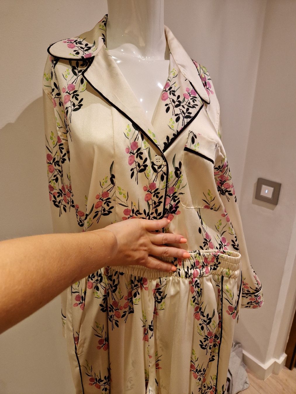 Zara Completi & Tailleur: ensemble Zara – Usato da Genève venduto da ana_z8yn