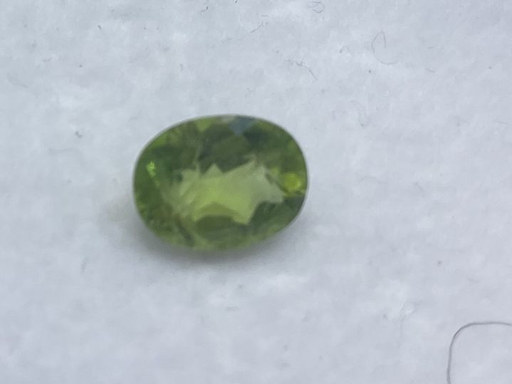 Edelsteine: Peridot natürlich, 1.9ct – Neu (gemäss Beschreibung) aus Luzern von S.Kern01