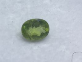 Peridot natürlich, 1.9ct