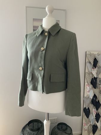 Kurze Jacke Zara olivgrün Grösse M guter Zustand