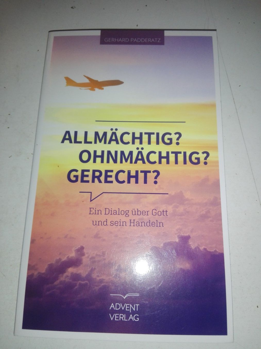 Bücher: Allmächtig? Ohnmächtig? Gerecht? - Ein Dialog über Gott & .. – Neu (gemäss Beschreibung) aus St.Gallen von elk2022