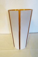 Weiss goldfarbene hohe Blumenvase, Retro-Look Glas