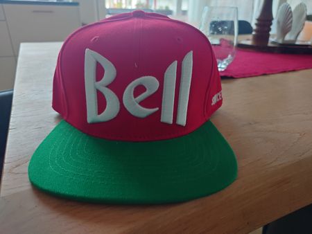 Ein Muss für alle Fleisch Fans. Ein Snapback von Bell