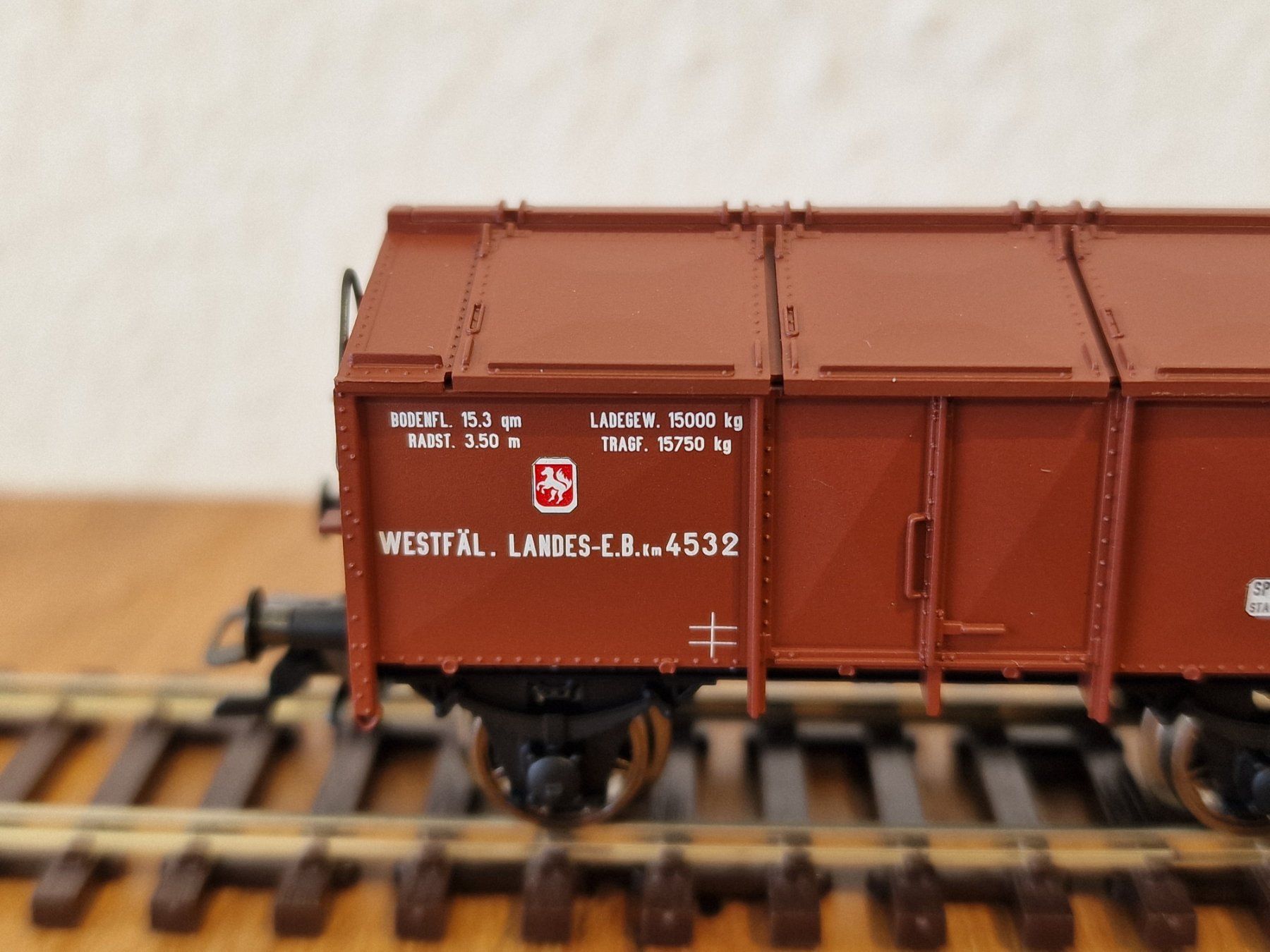 Trix Modellini di ferrovie: Klappdeckelwagen WLE H0 – Nuovo e nell'imballaggio originale da Matten b. Interlaken venduto da lor_hr9w 3