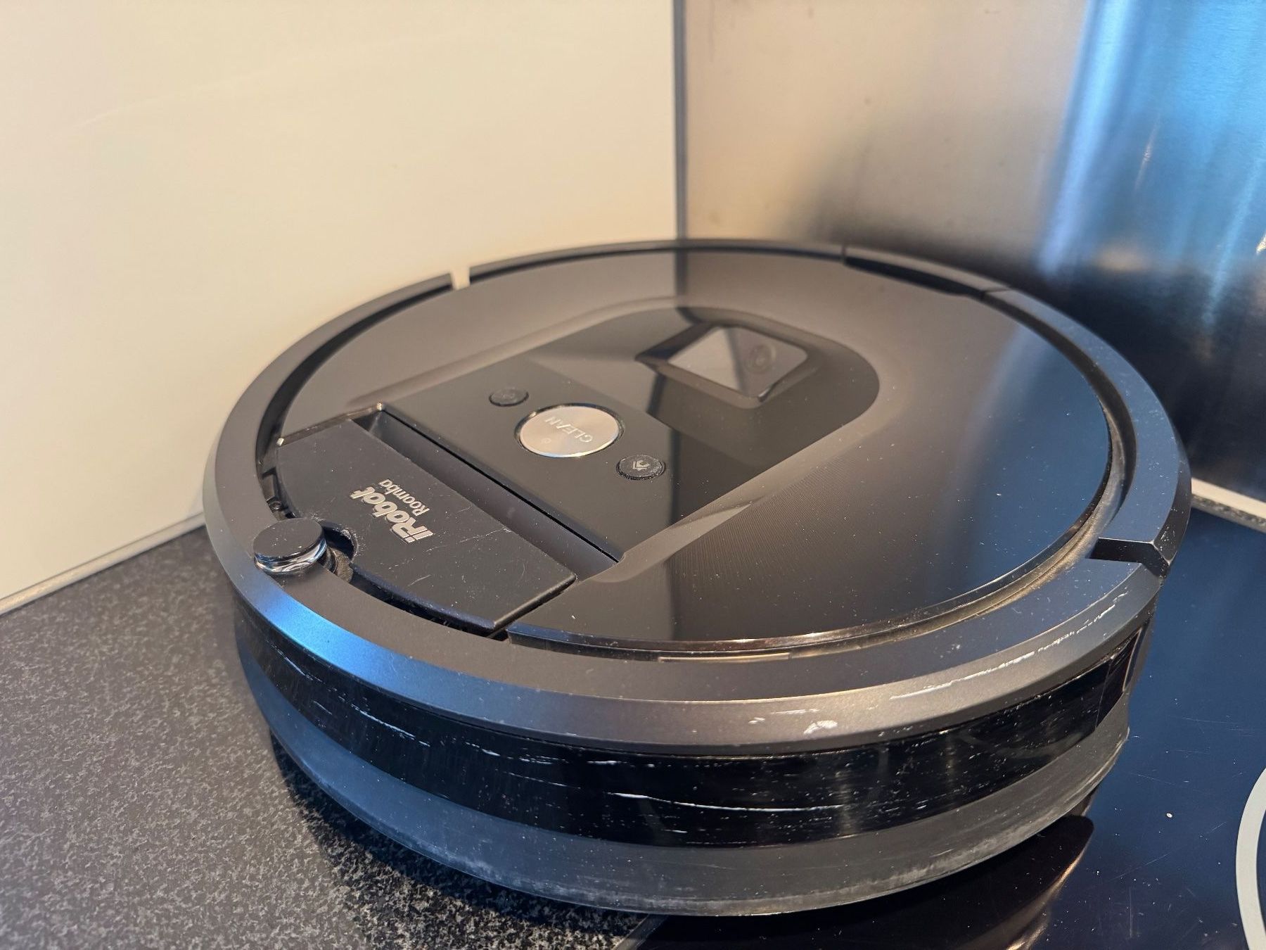 Irobot Aspirapolveri & Accessori: iRobot Roomba 980 Saugroboter – Usato da Attikon venduto da SiLves 1