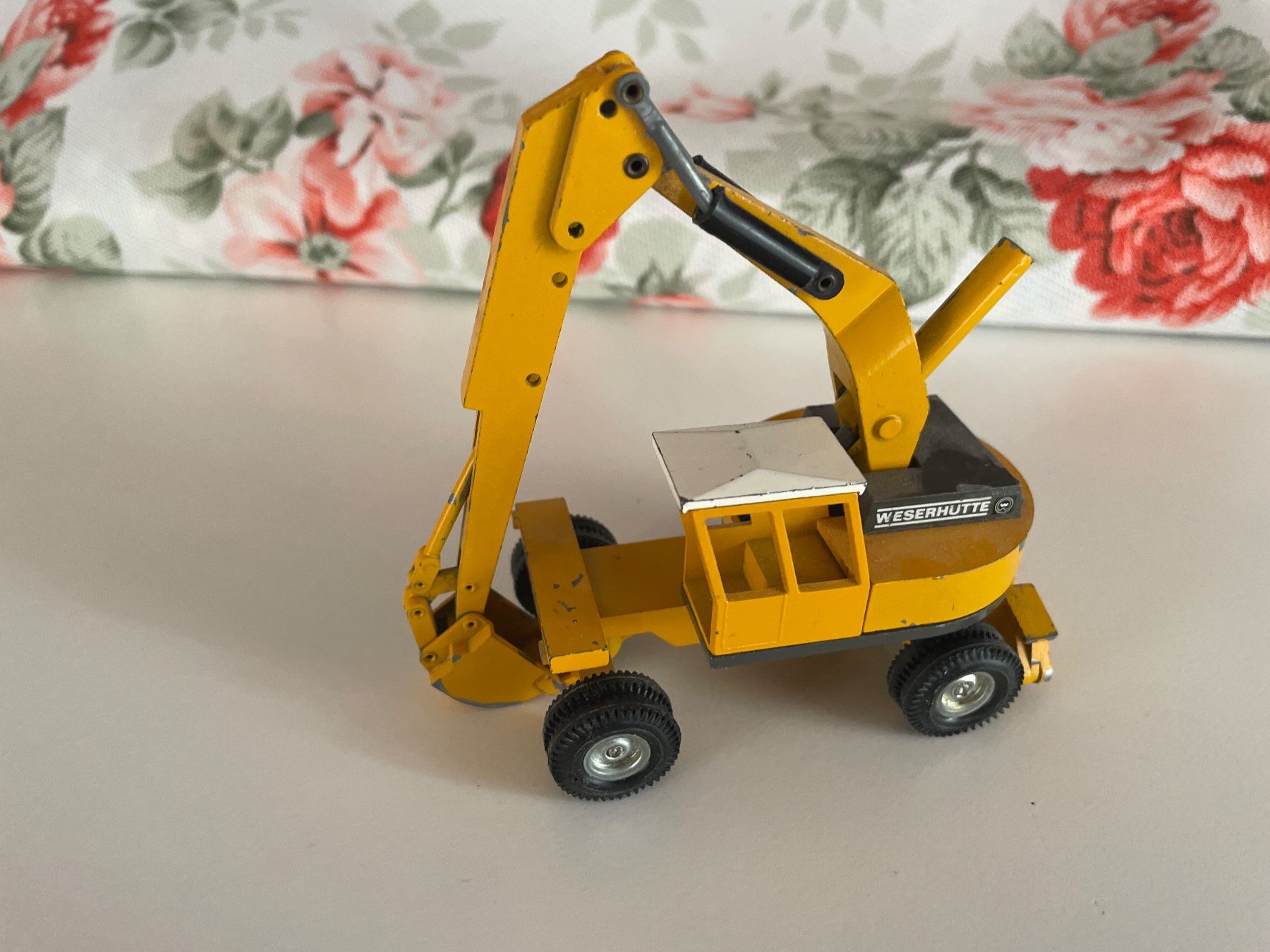 Kit di modellismo & Modellini statici: NZG Baumaschinen Modell  1:50 – Usato da Wil ZH venduto da 620